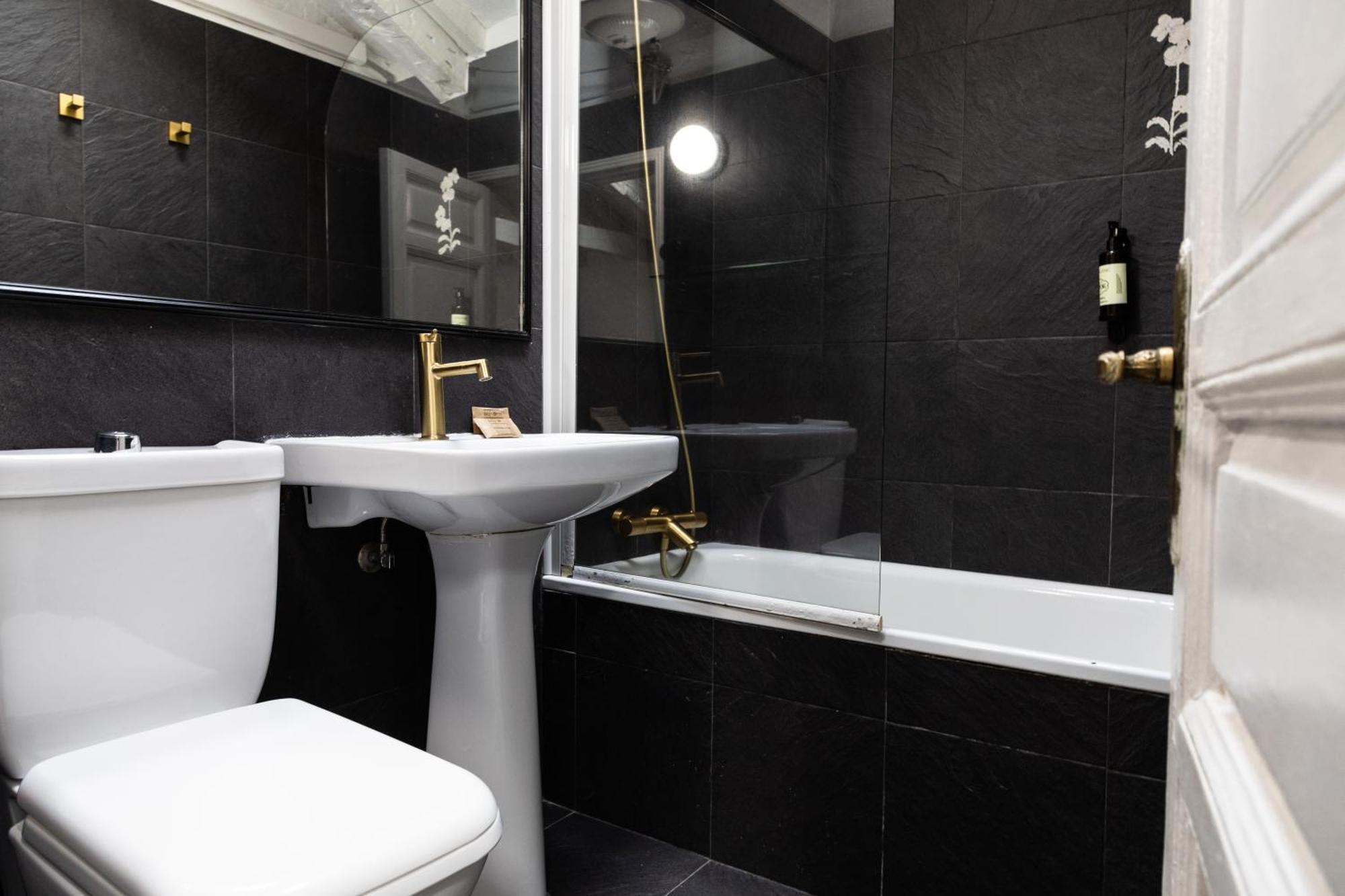 Apartamento Charming Fuencarral Madrid Exterior foto